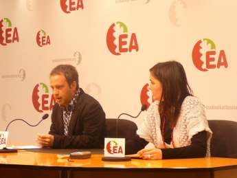 Iñaki Agirrezabalaga e Irantzu Obieta en la rueda de prensa